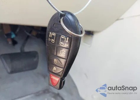 2013 Dodge Grand Caravan Sxt from USA, damaged, VIN 2C4RDGCGXDR550587